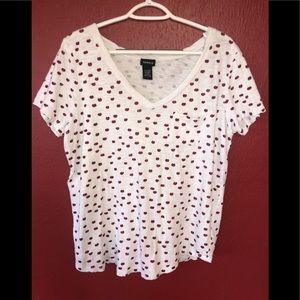 Torrid Sz 1 (14/16) Short Sleeve “Lips” Tee